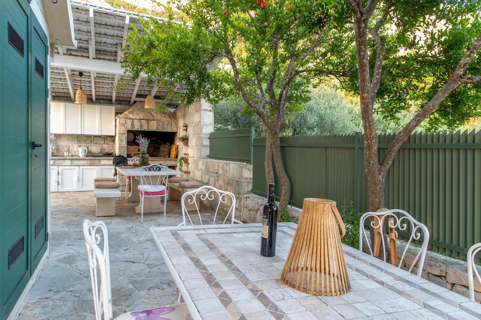 Villa Tamaris Makarska Exterior photo