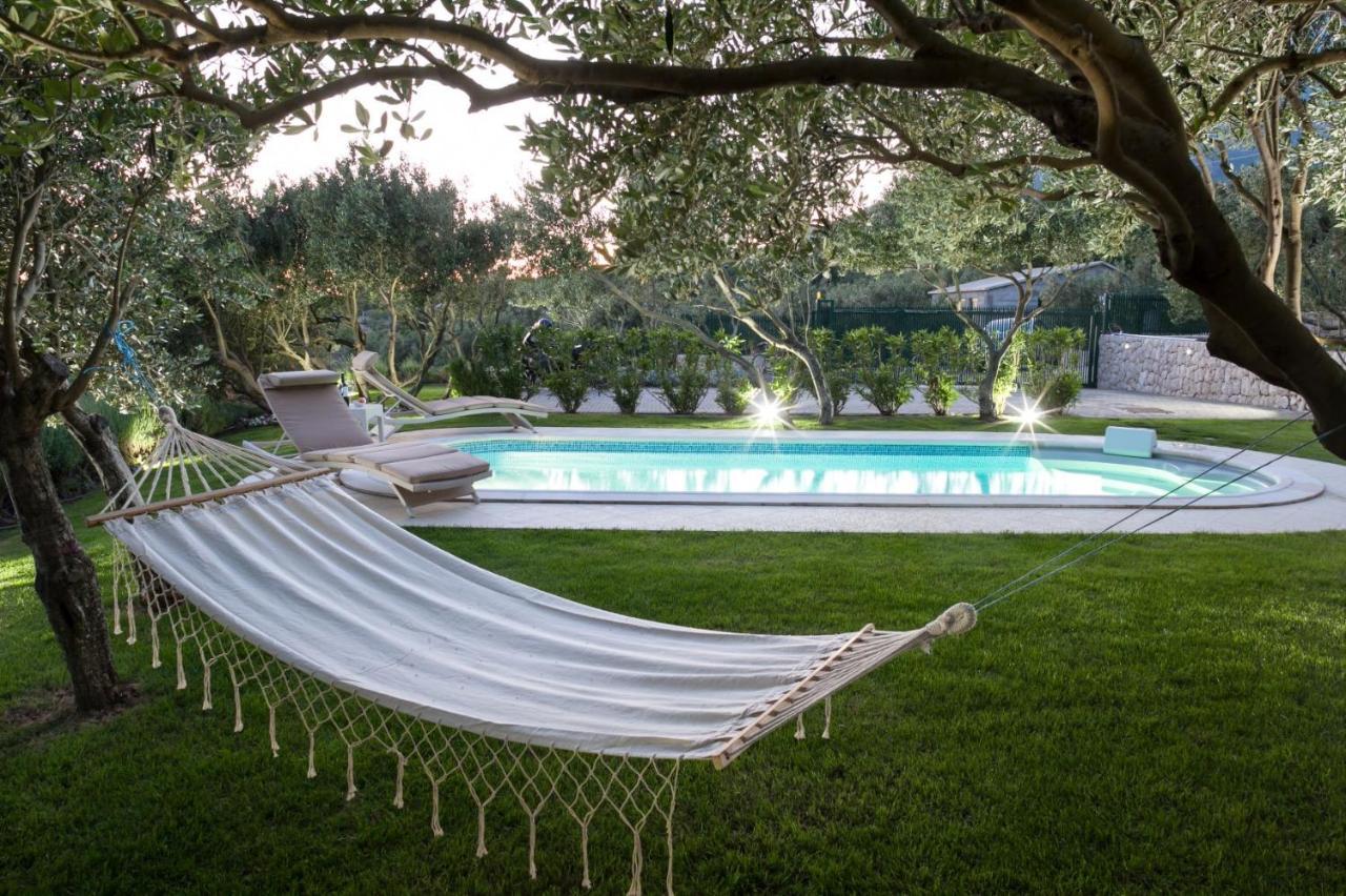 Villa Tamaris Makarska Exterior photo